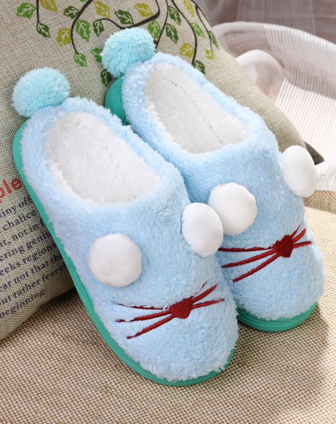 女士浅蓝可爱卡通棉拖