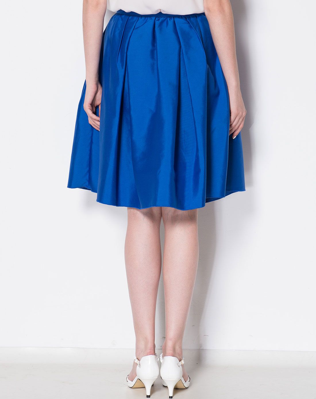 女款浅紫蓝半截裙