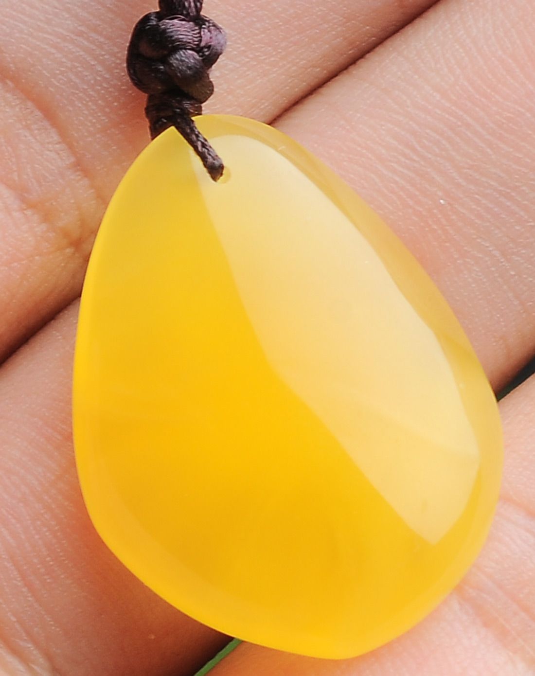 亿珍阁 细腻柠檬黄随形水滴蜜蜡吊坠2.73g含绳