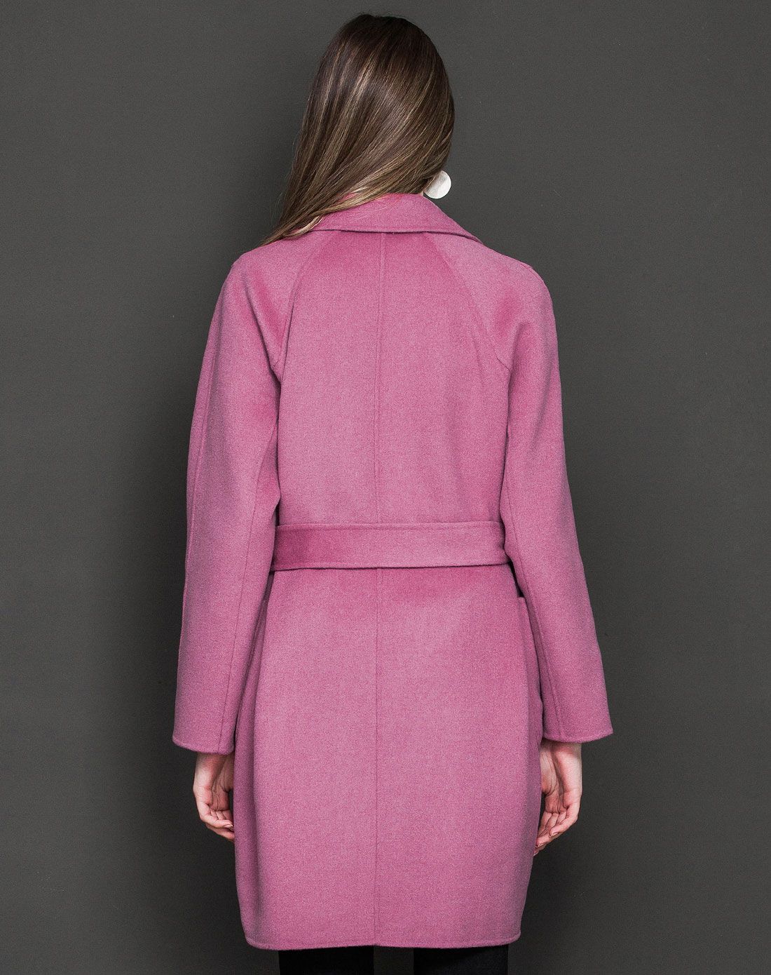 爱美斯橡皮红大衣