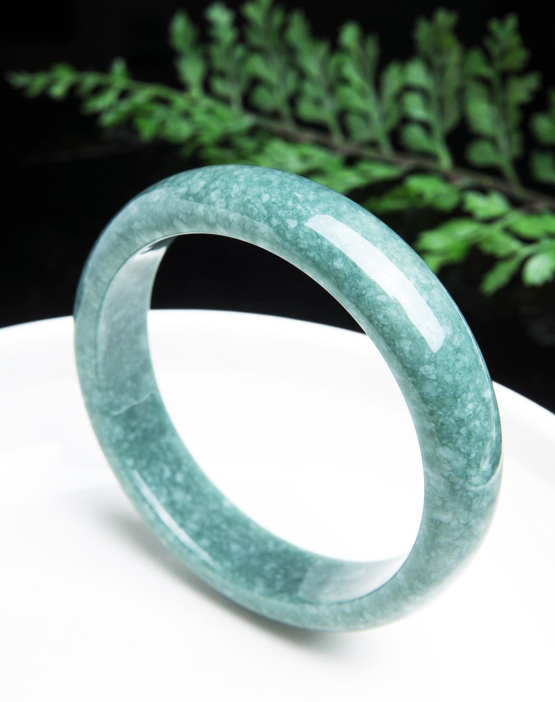 tamina 天然a货翡翠豆青手镯 内径61-62mm