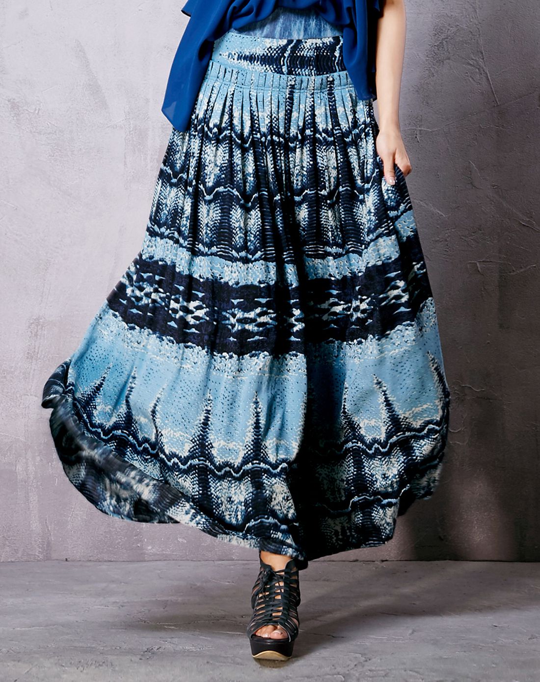 印花大摆扎染长款半身裙