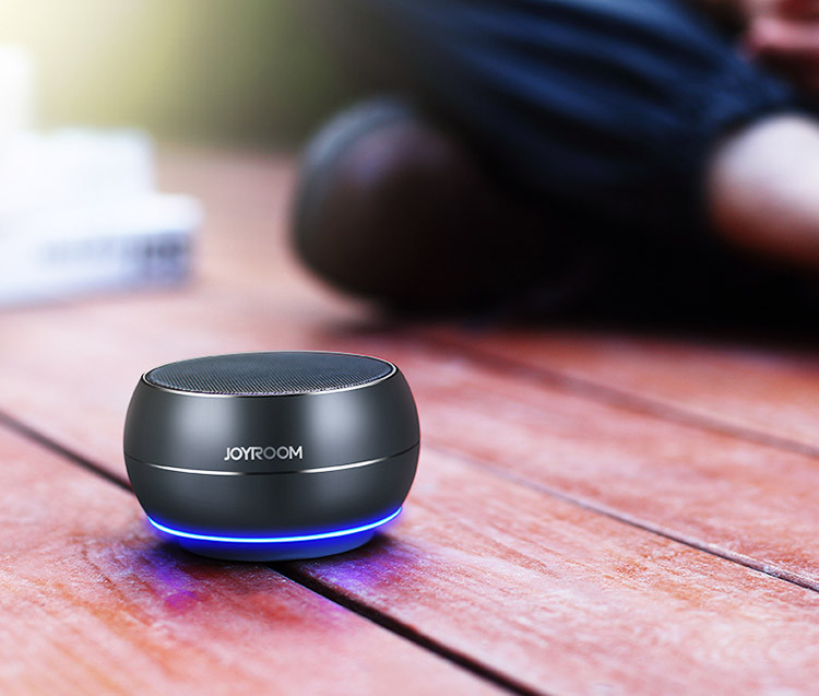 手机无线蓝牙音响 便携式插卡户外迷你车载低音小钢炮 蓝牙音箱