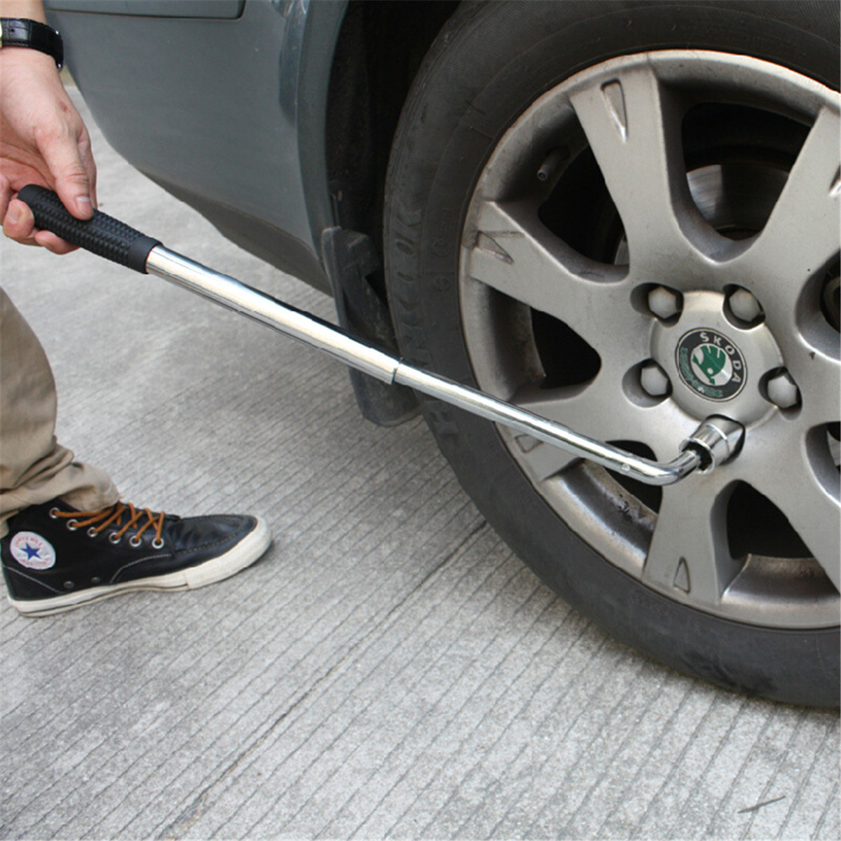 轮胎扳手可伸缩省力车用套筒扳手拆卸换轮胎扳手汽车维修工具