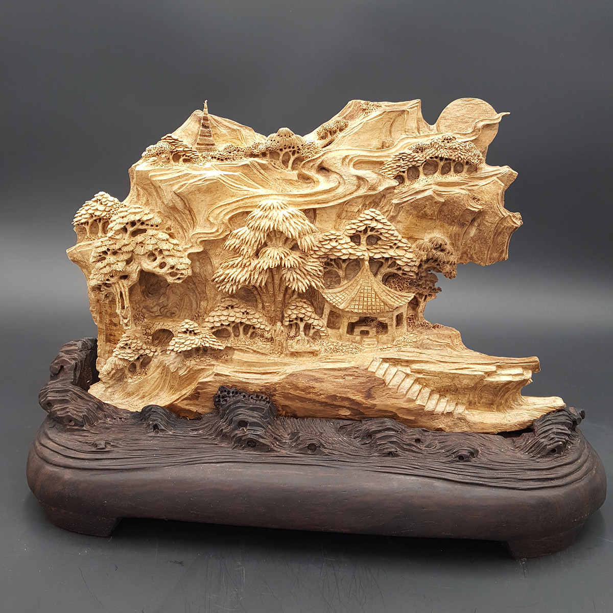 艺术家沉香木雕塑作品 家有仙山实木摆件吉祥把玩办公室雅品木饰