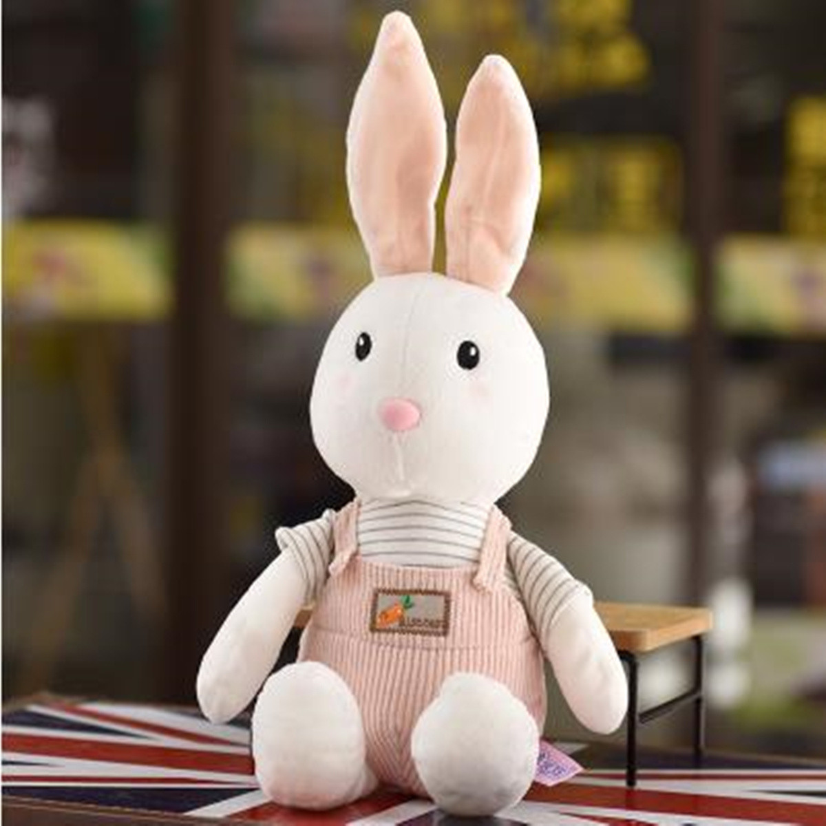 爱冰清 兔子毛绒玩具女生抱着睡觉公仔