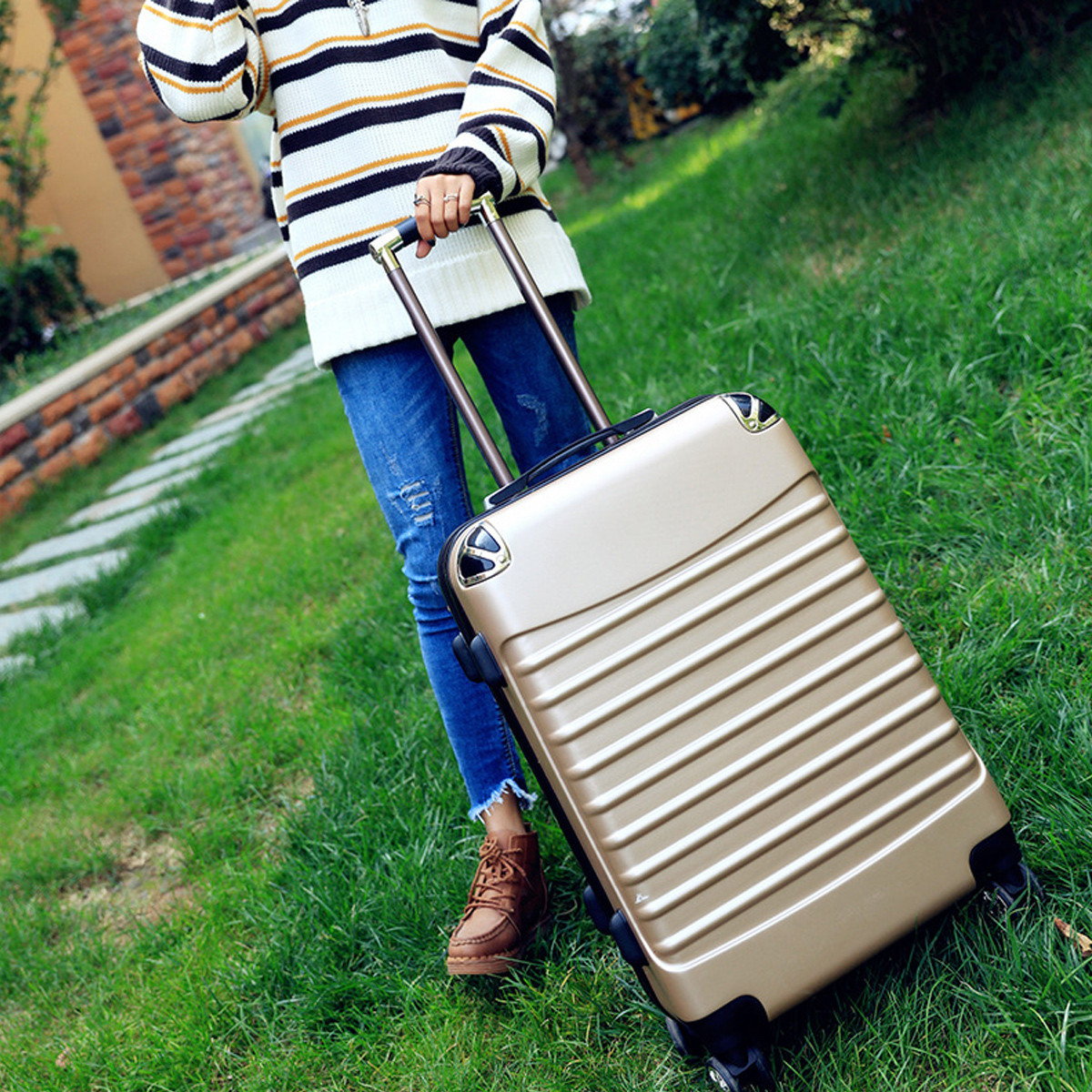 新款结实防刮密码箱时尚休闲拉箱20寸登机箱万向轮24