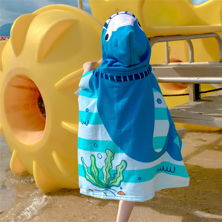 儿童浴巾带帽斗篷新款吸水毛巾衣宝宝游泳浴袍洗澡卡通印花沙滩巾