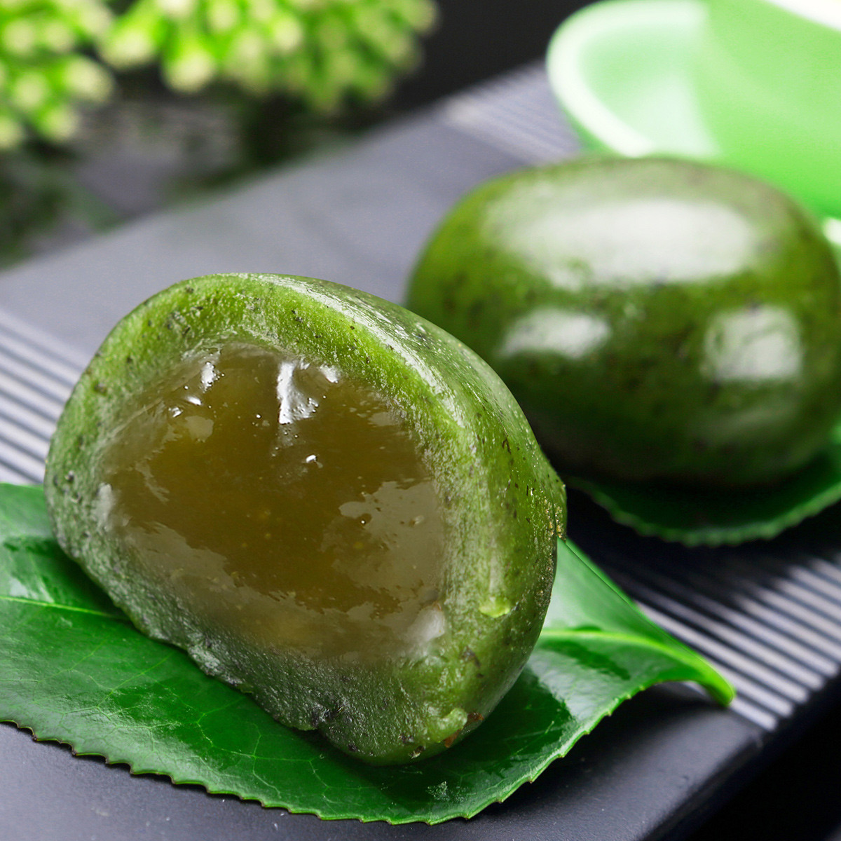 江南特产糕点手工艾草青团子网红抹茶青团麻薯甜味