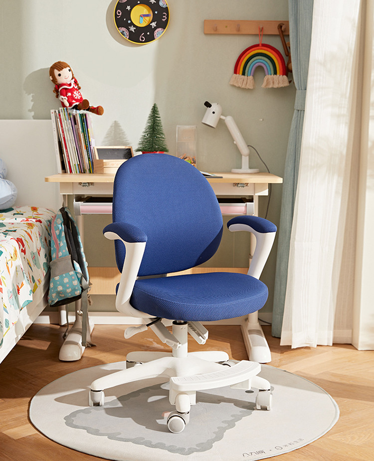 儿童学习椅子小学生写字座椅家用书桌可升降矫正坐姿凳