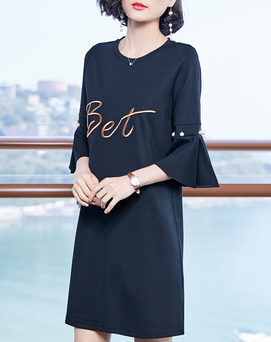 春装荷叶袖连衣裙减龄都市直筒裙百搭中长裙春款