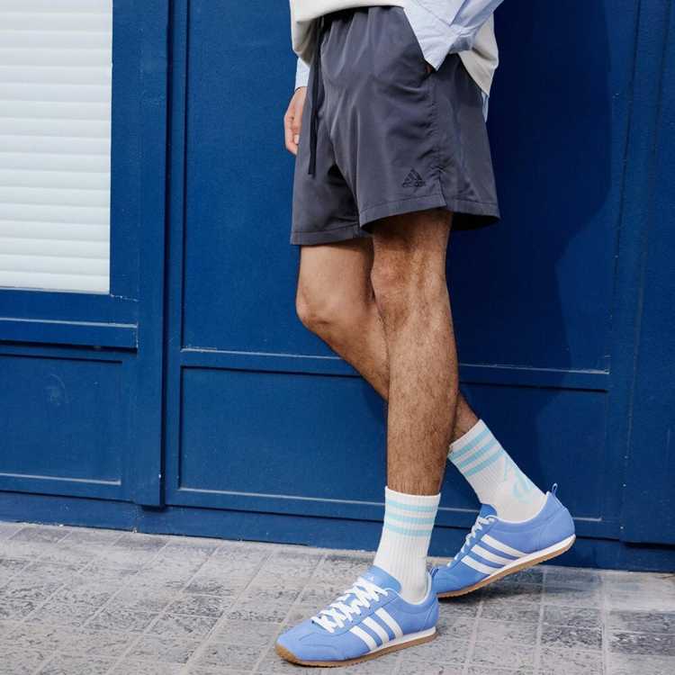 adidas ����͸���˶����ж̿� ϵ���� �ļ���Լ���� 77Ԫ