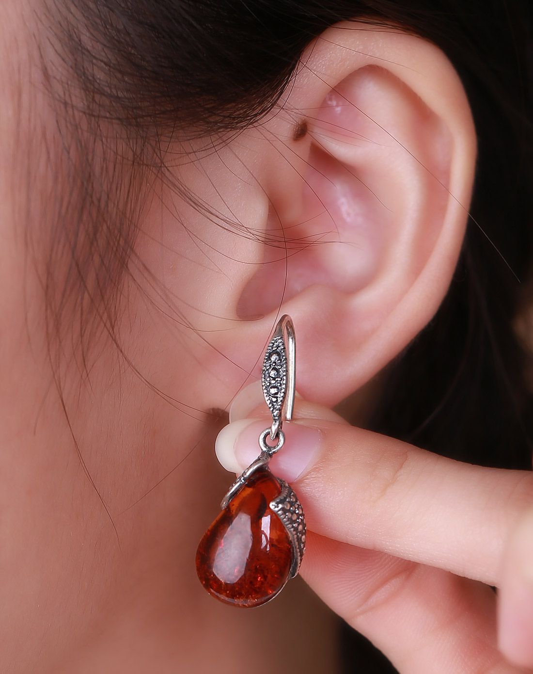 昊天 复古气质925银花珀耳环附证书