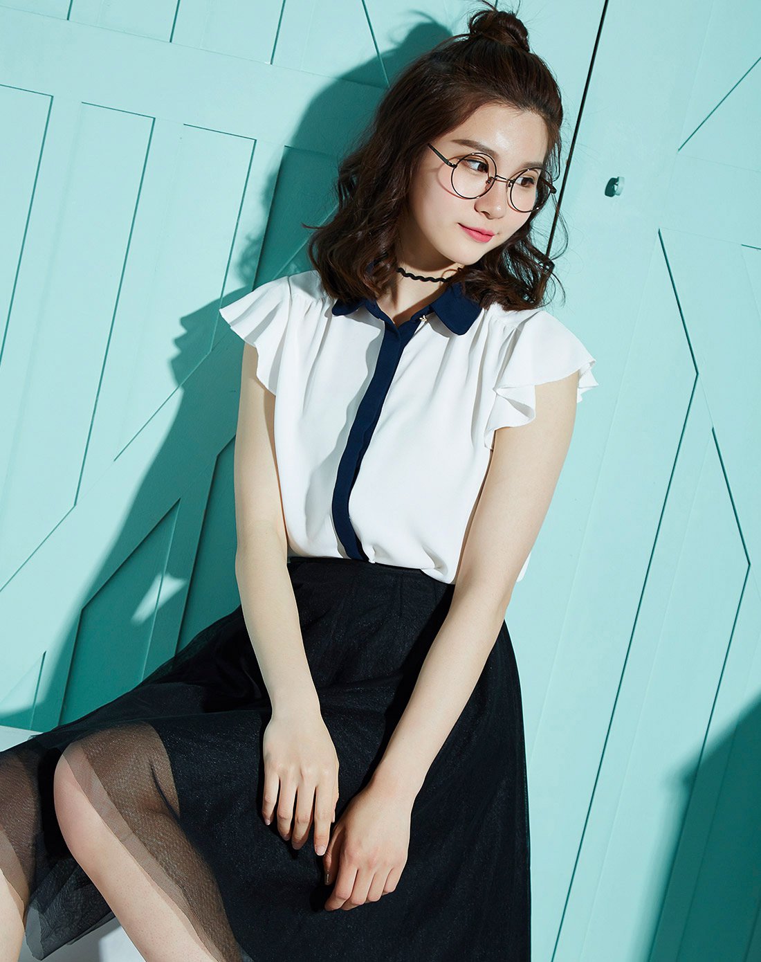 女式短袖翻领开胸衬衫淡绿