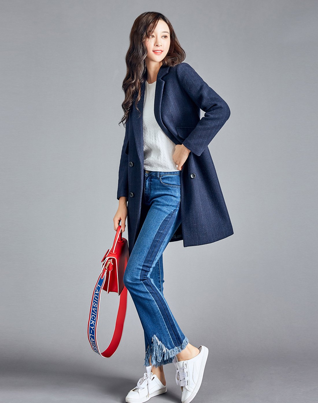 蔓诺蒂 【2017冬新款】简洁时尚百搭竖纹呢料大衣