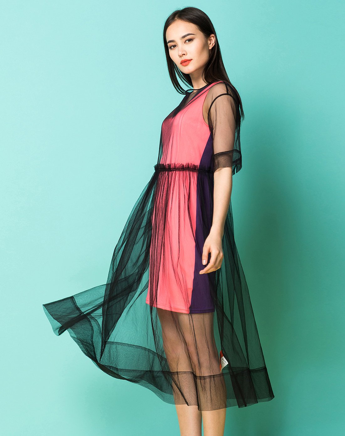 透视薄纱短袖连衣裙