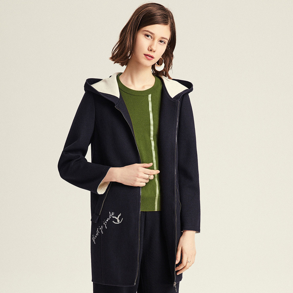 珂思毛呢外套修身时尚