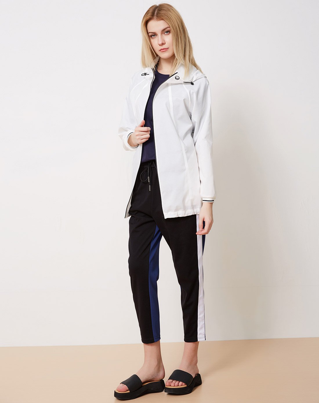 波司登2018春夏装新款女士长袖防晒衣外套中长款夹克