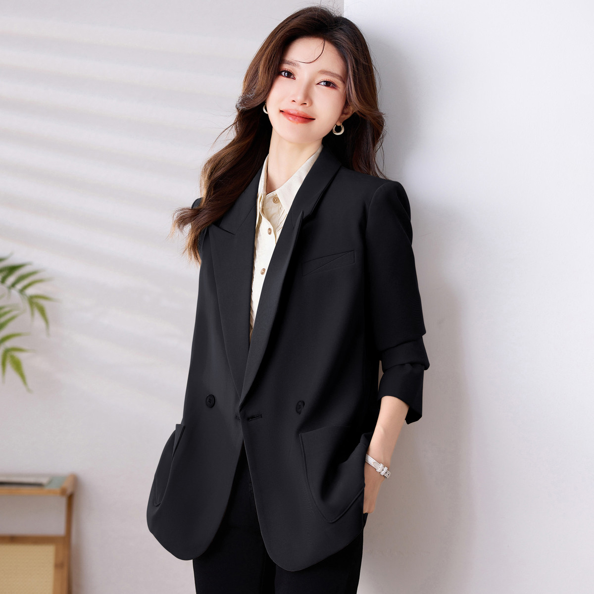 逸阳 戗驳领长袖西装外套女2026春秋季新双排扣时尚休闲西服上衣