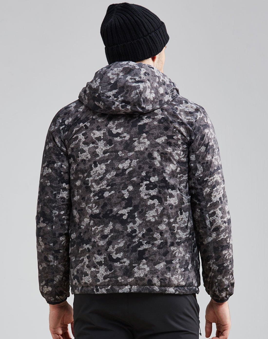 两面穿 男款黑色/深灰迷彩带帽羽绒服