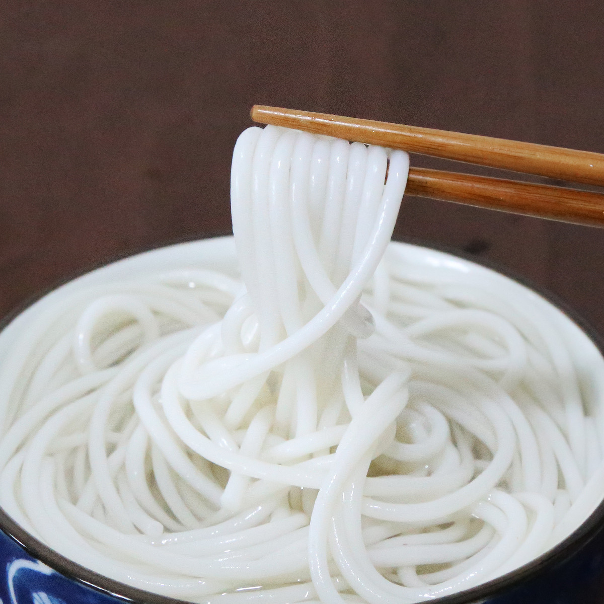 云南特产过桥干米线肉酱组合2袋白米线 1袋红米线 2罐牛肉酱