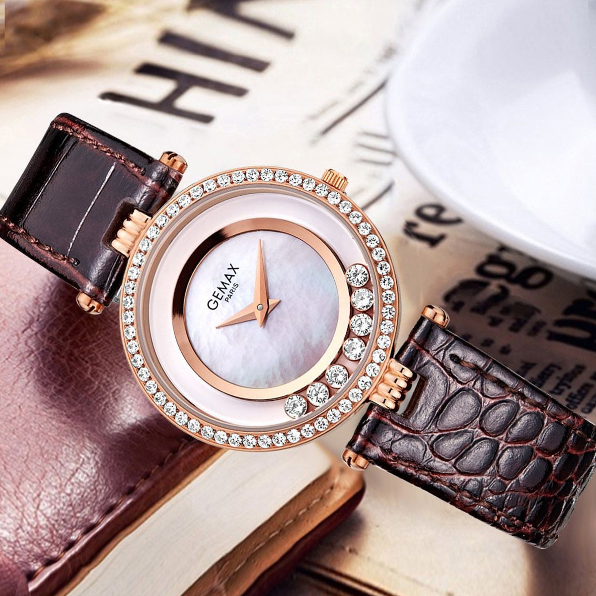 gemax 超薄时来运转晶钻奢珍珠母贝华皮带女表
