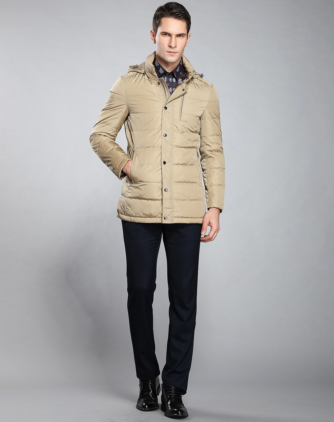 澳伦61多兰aolun duolan横压线简约可拆卸帽时尚羽绒服81626036-155