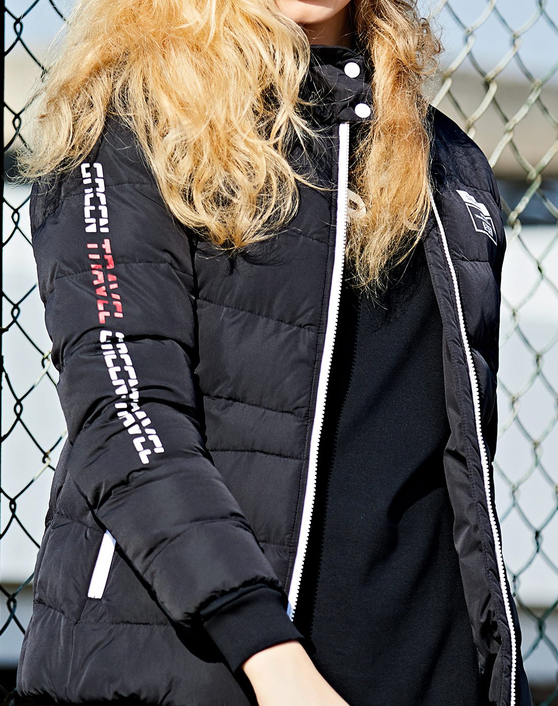 休闲保暖 女款运动棉服 乔丹