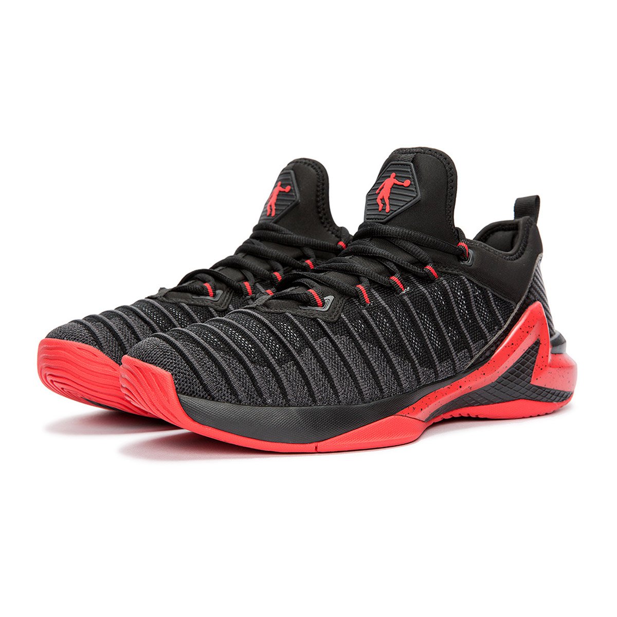 乔丹特卖旗舰店运动休闲 男款篮球鞋 乔丹am1380103黑色/极光红_唯品
