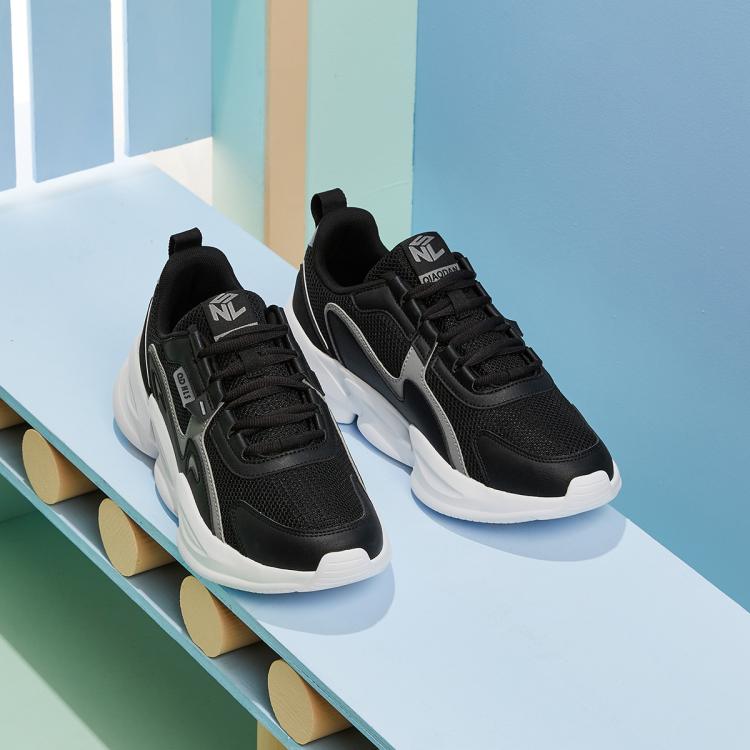 乔丹 【热卖推荐】秋冬男款运动休闲鞋网面透气轻便跑步鞋男学生运动鞋