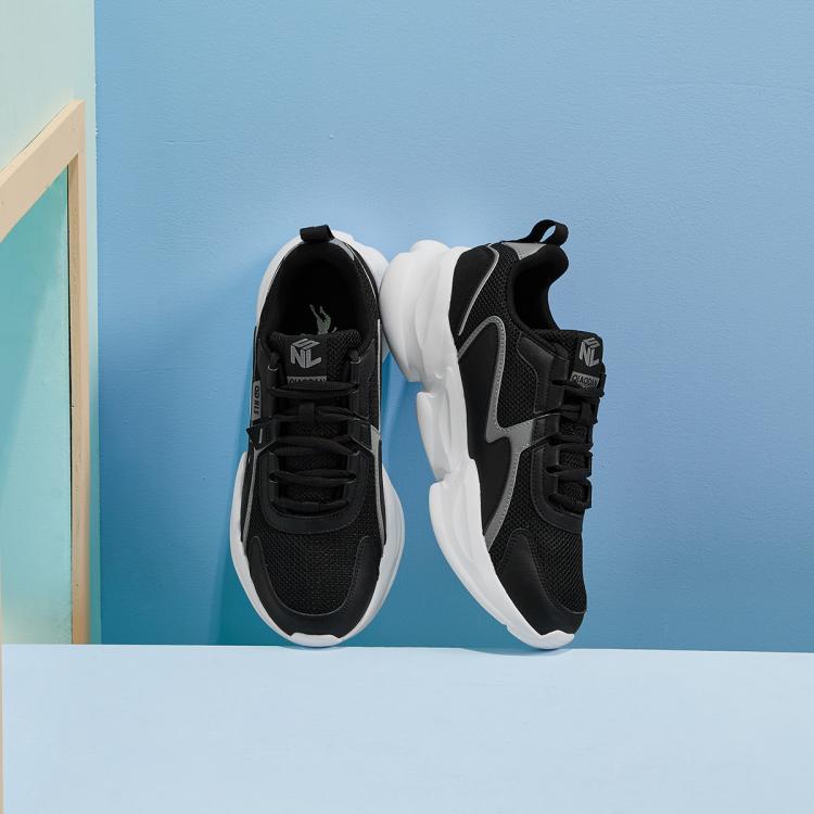 乔丹 【热卖推荐】秋冬男款运动休闲鞋网面透气轻便跑步鞋男学生运动鞋