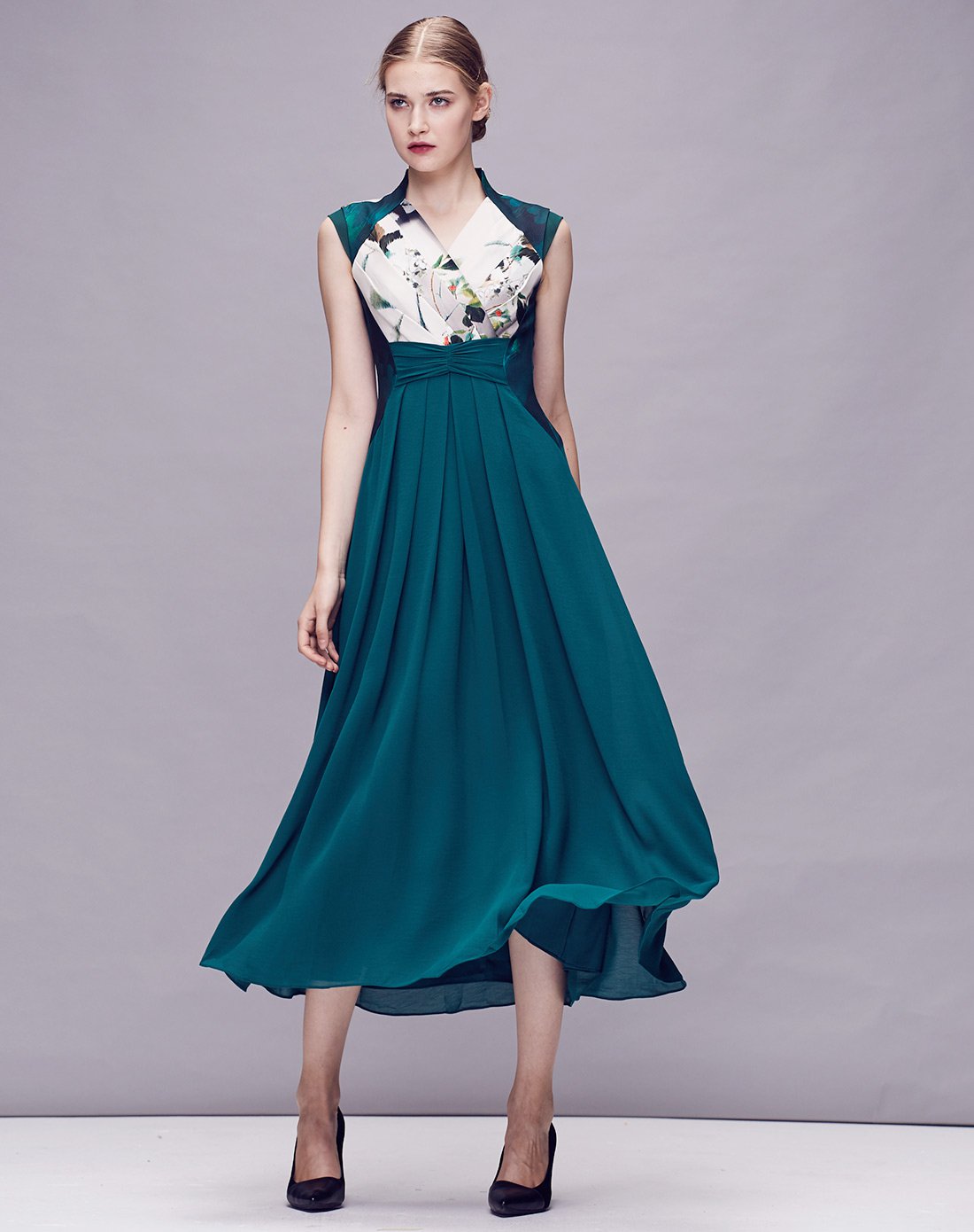 新品墨绿典雅定位花胸前折折v领拼墨绿色长中国风优雅气质女装连衣裙