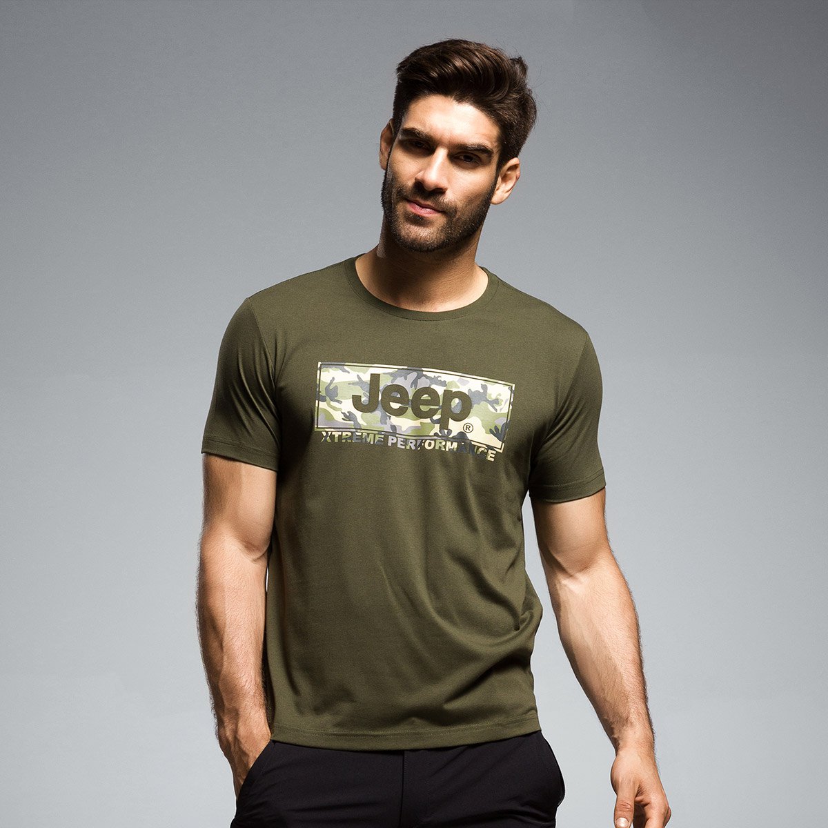 吉普户外 舒适透气 速干短袖 大logo印花 男式t恤短袖