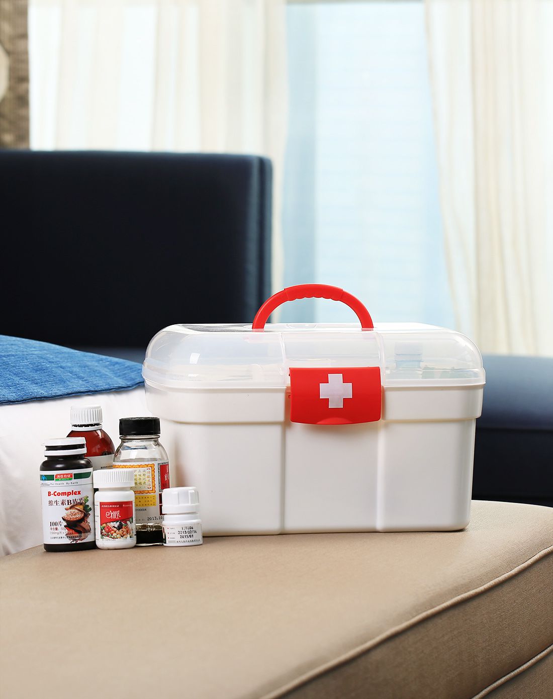 家庭装急救箱,大号塑料多层便携医疗箱,家用药箱
