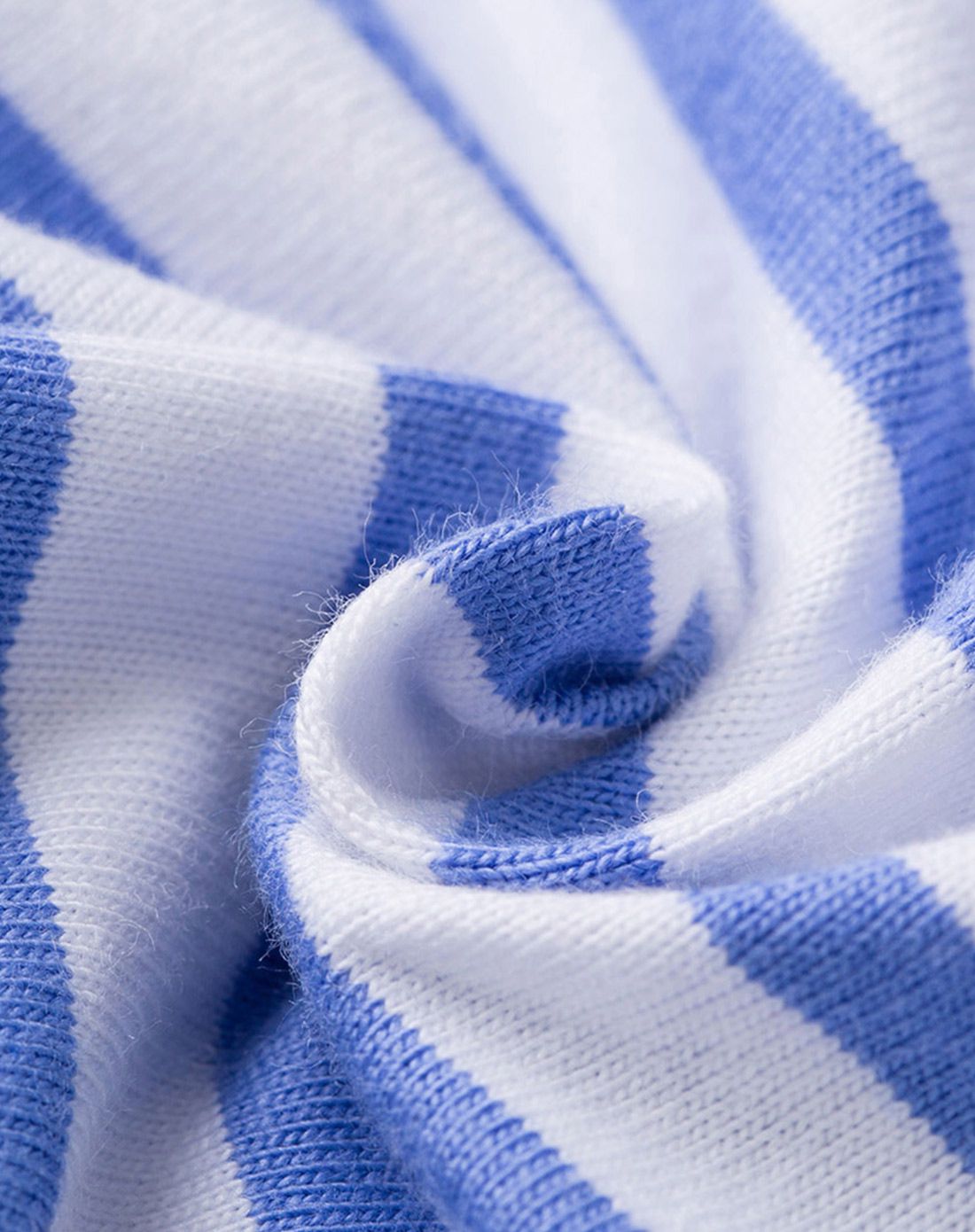 男宝宝蓝夏季条纹短裤