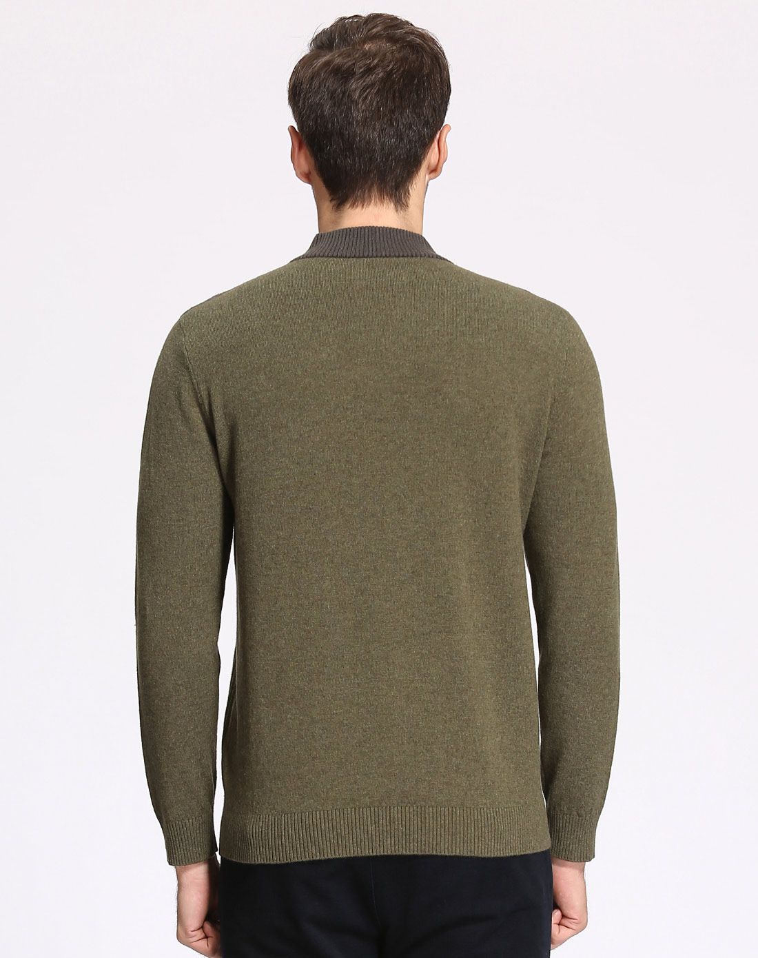 男款卡其绿色稳重成熟长袖羊毛衫