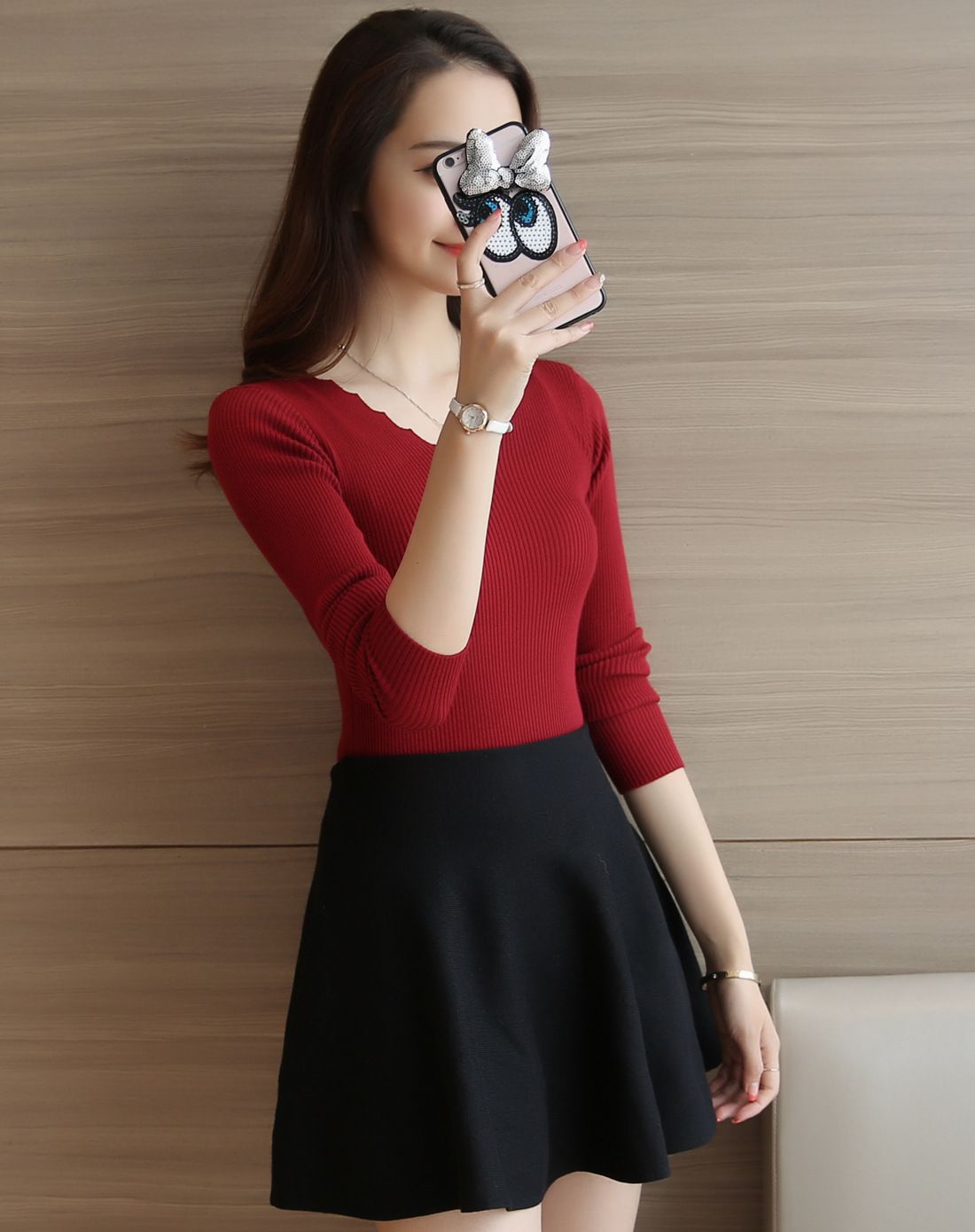 女酒红色鸡心领弹力打底衫针织衫