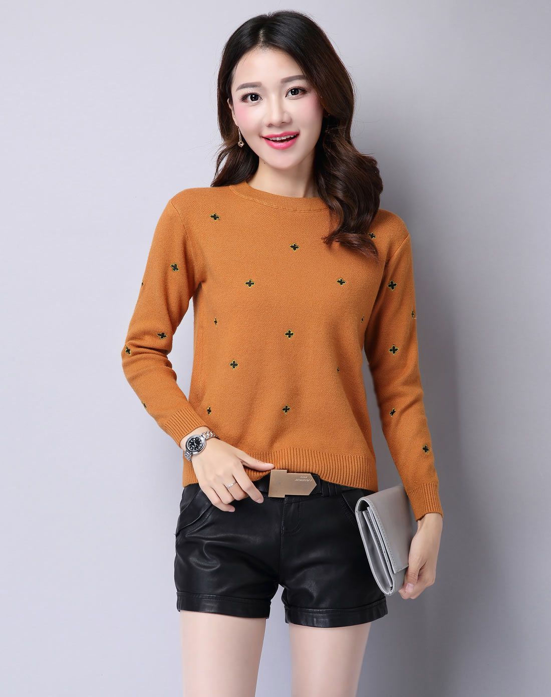 女黑色简约韩版针织套头衫