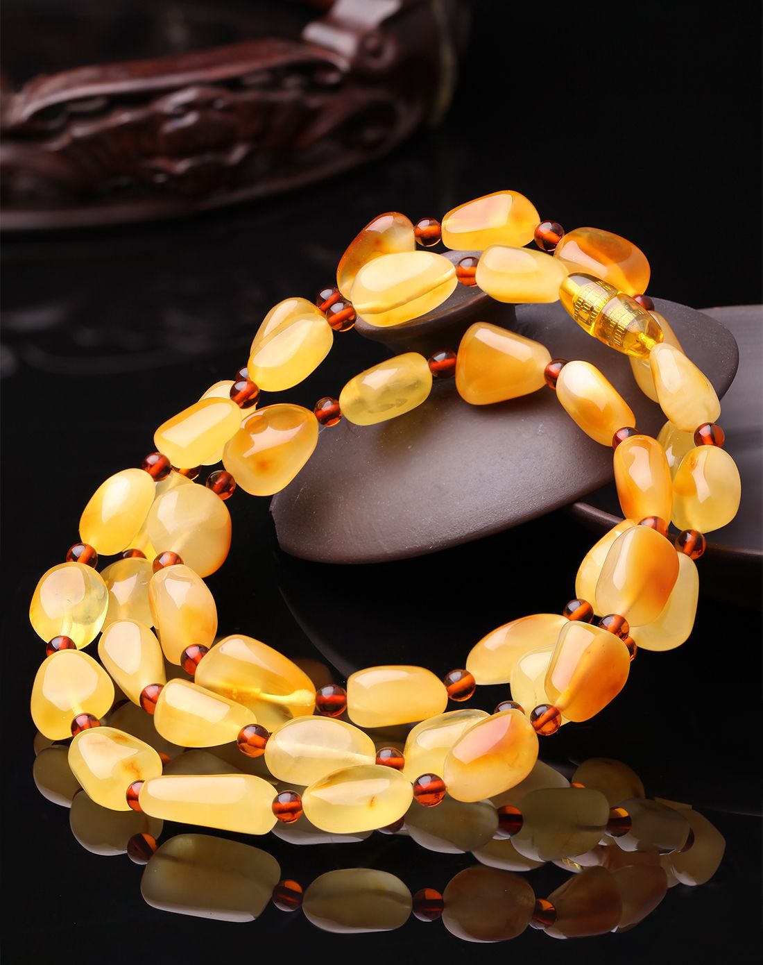 玛丽.温莎 随形俏色琥珀蜜蜡项链珠链附证书