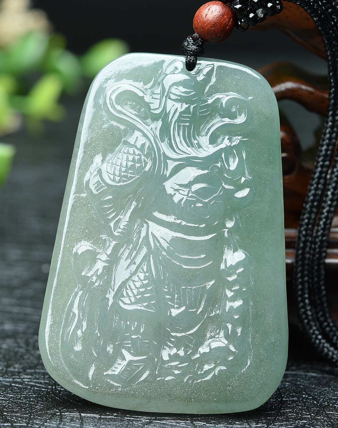 亿珍阁玉石专场亿珍阁 a货浅油青关公翡翠挂件 附证书ppls3940_唯品会