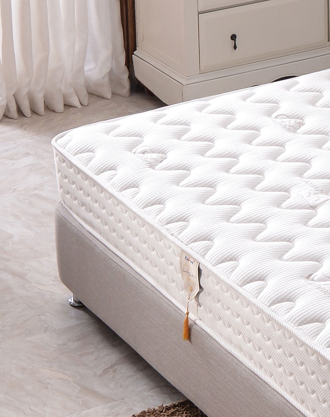 透气山羊绒护脊精钢弹簧床垫1.5*2.0米