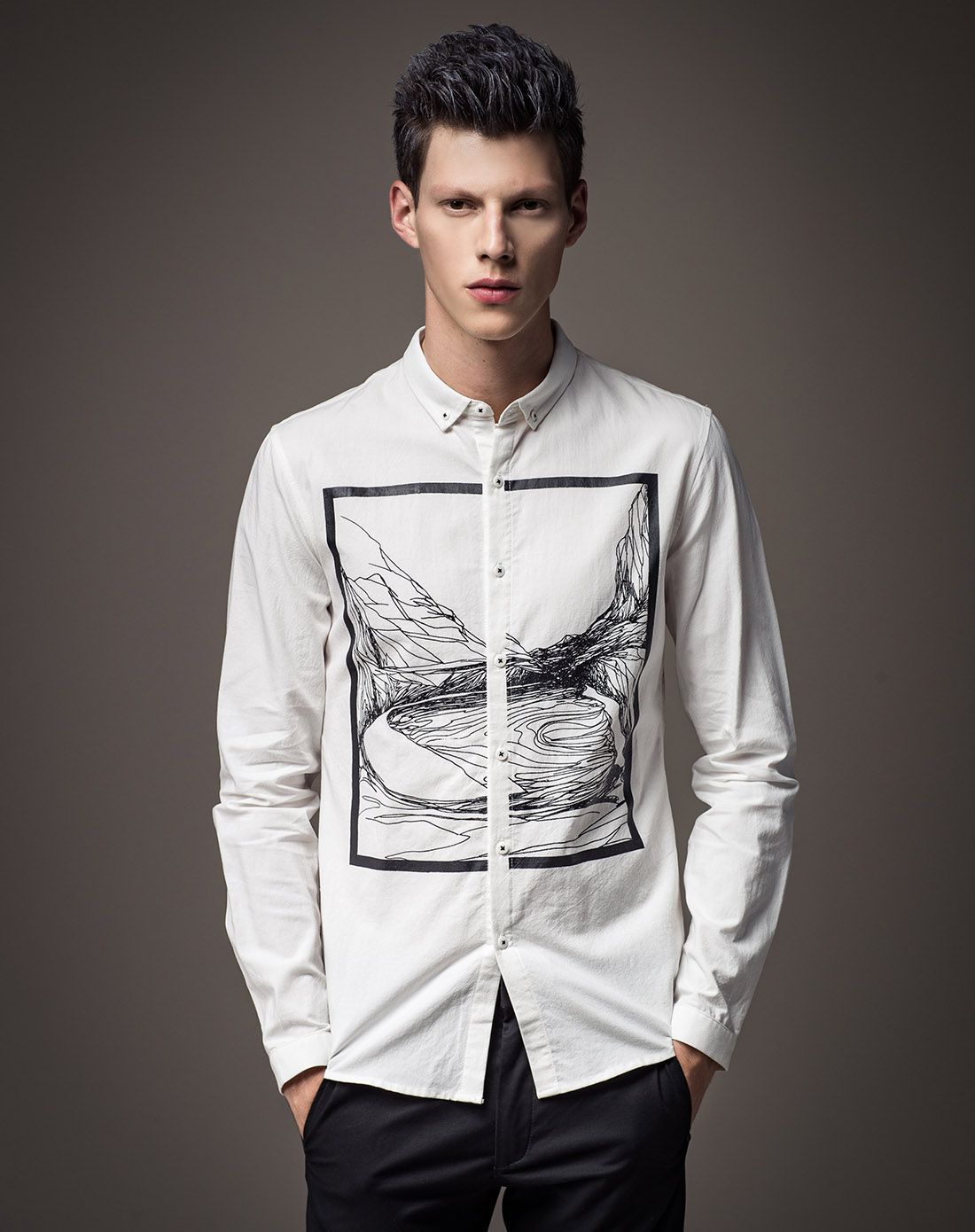 黑色个性图案设计长袖衬衫