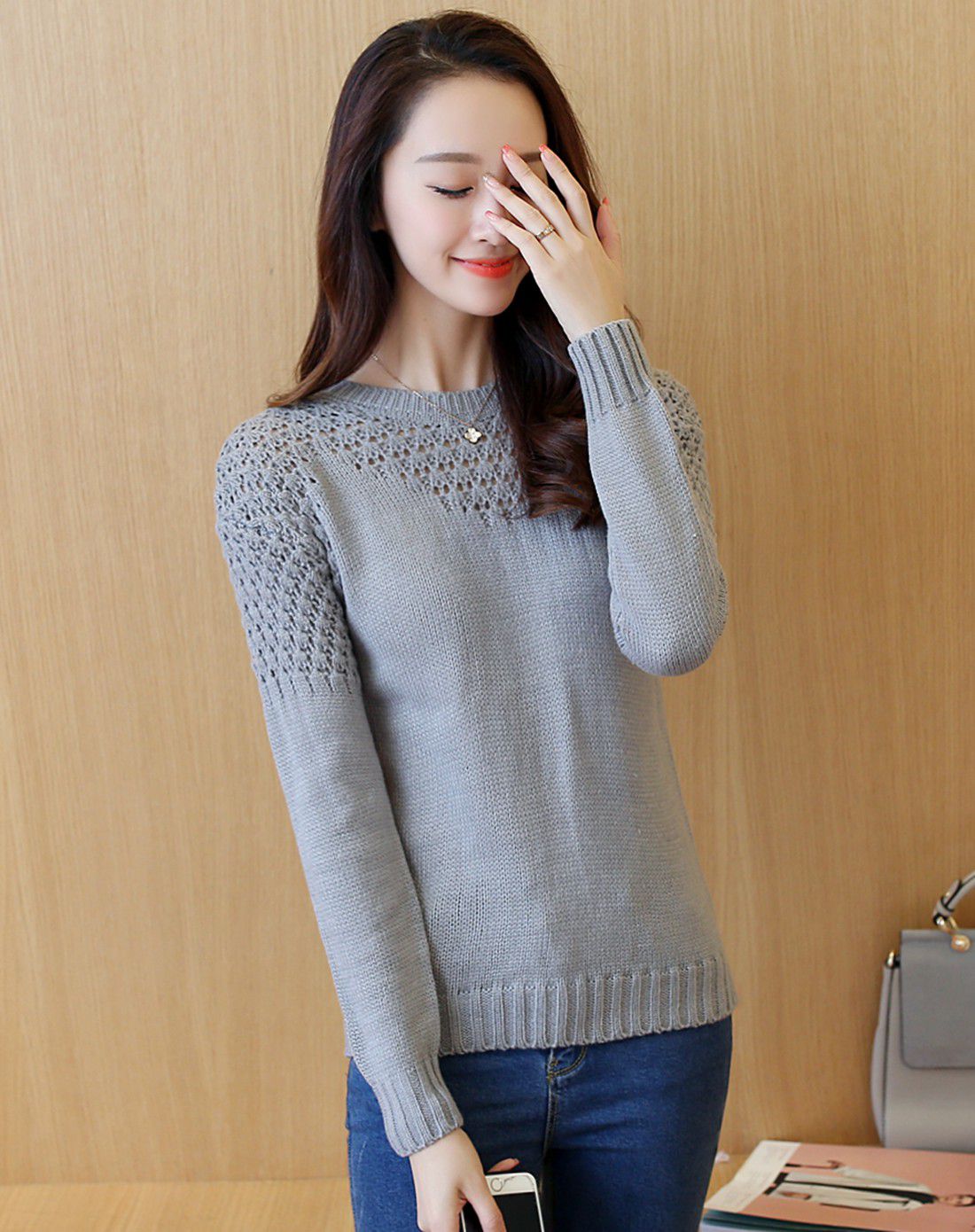 女白色韩版套头针织衫女镂空打底衫