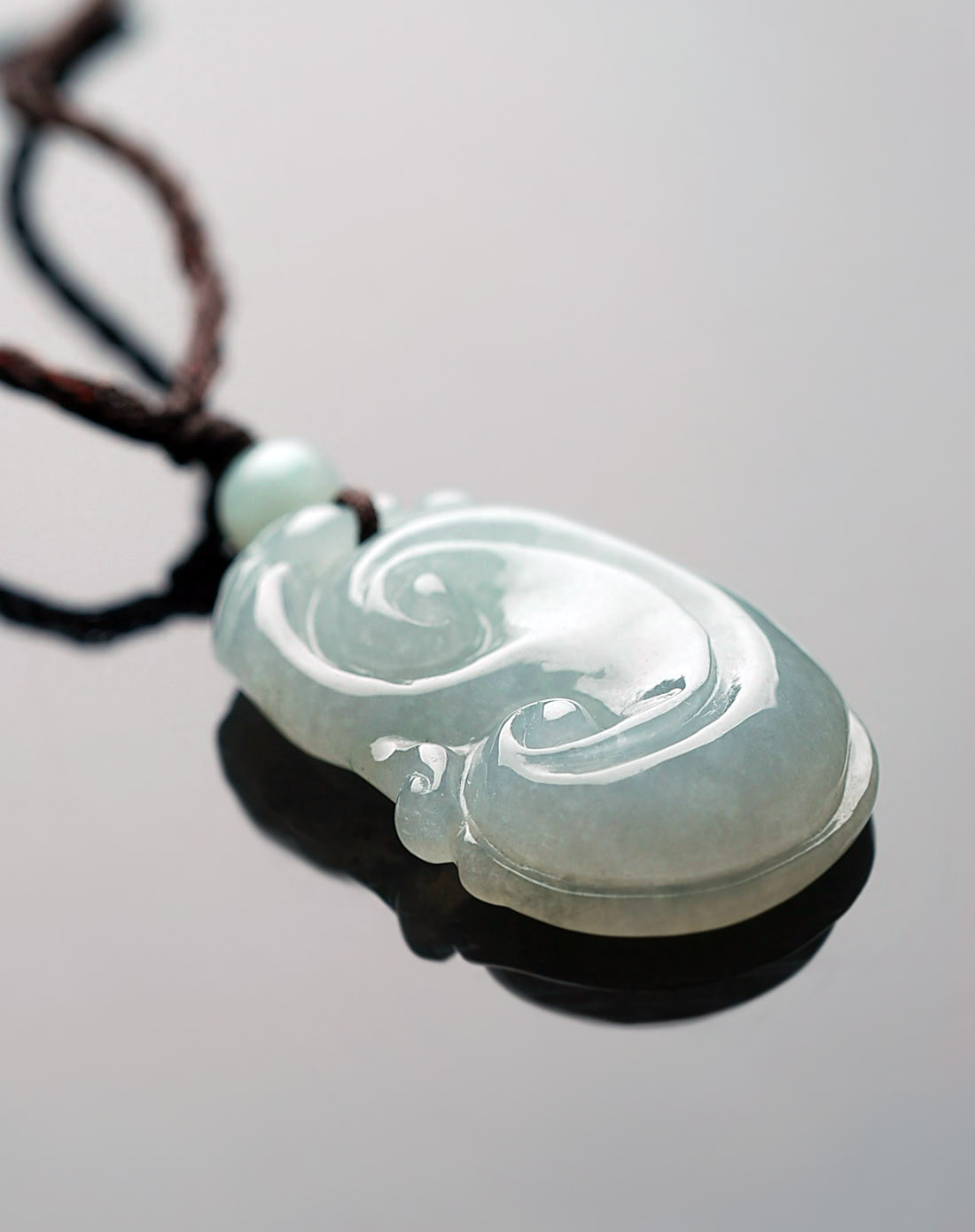 tamina 天然a货翡翠糯种祥云瑞彩吊坠(附证书)