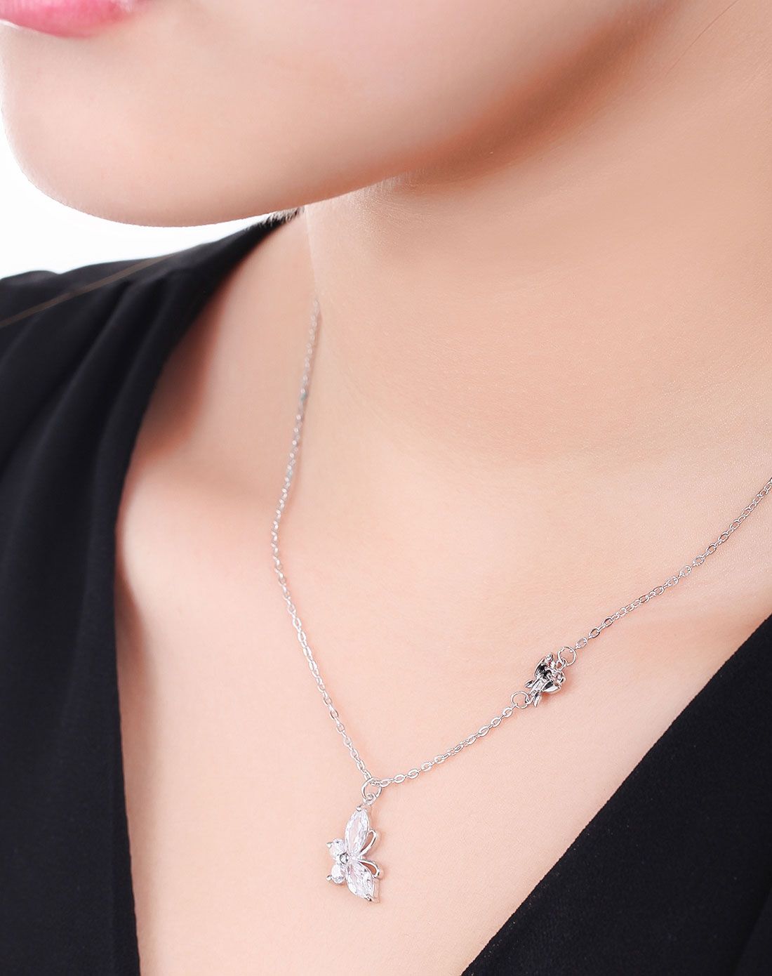 七度s925蝶舞银项链锁骨链