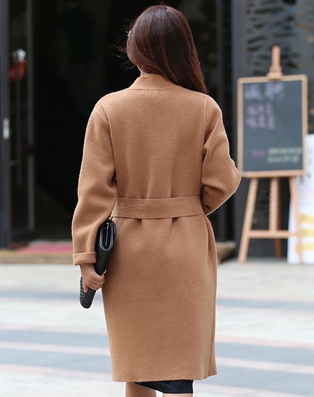驼色无领长款欧美风时尚大衣