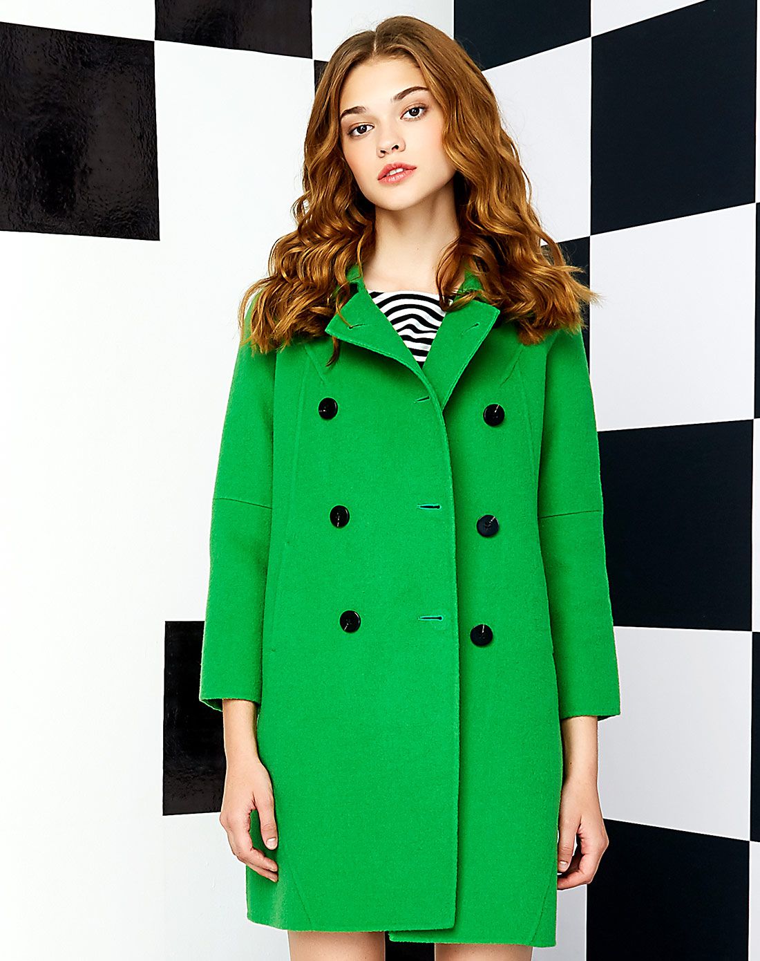 果绿色双排扣毛呢大衣