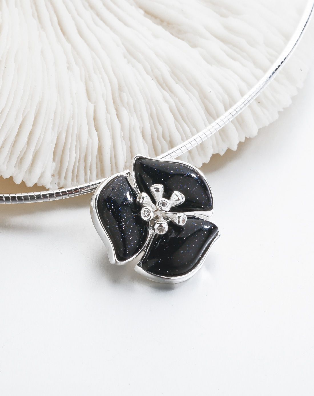 银时代 高端系列·欧美时尚鸢尾花项链