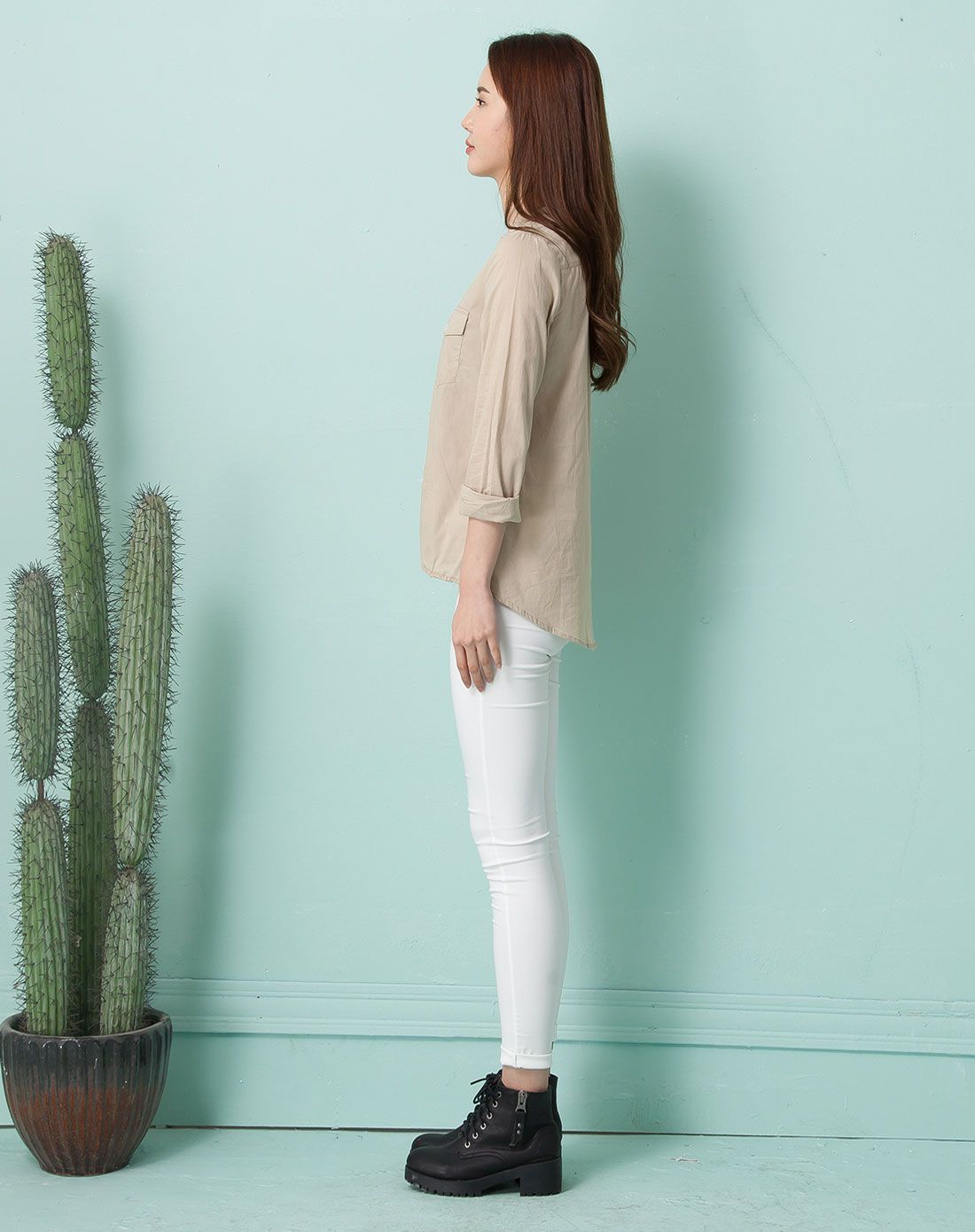 蓝色天空mbsky女装专场 杏色 女款v领净色衬衫 商品编码:25042101-611