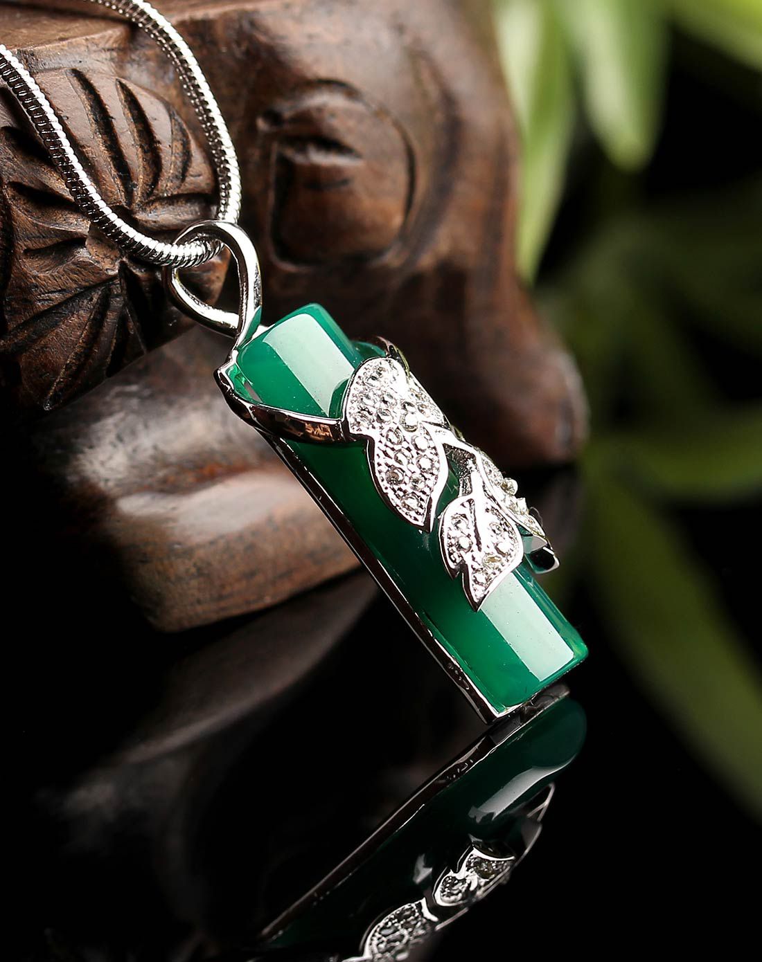 一生一石 一叶千山绿玛瑙合金镶嵌吊坠